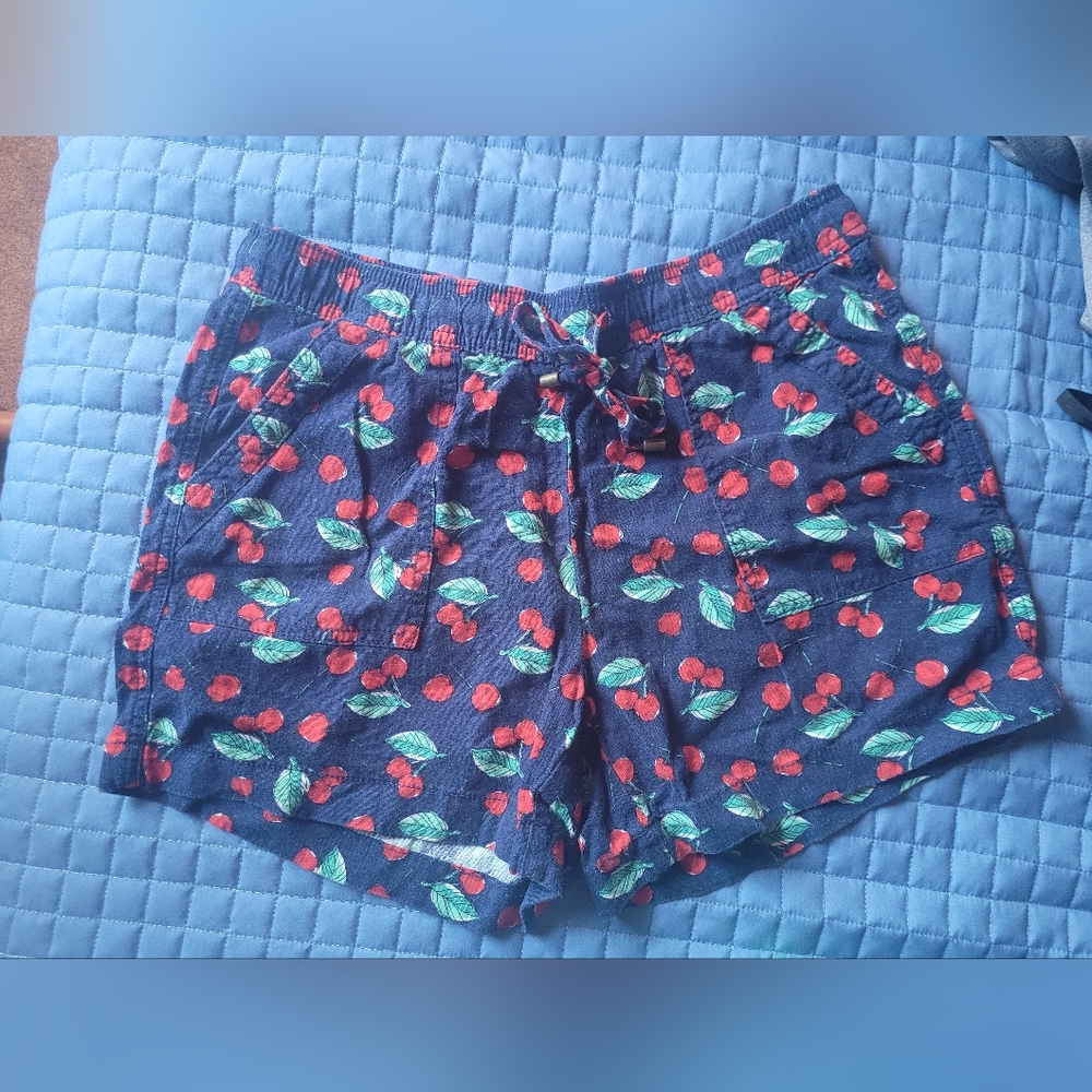 St. John's Bay Cherries Linen Shorts, Women's Medium